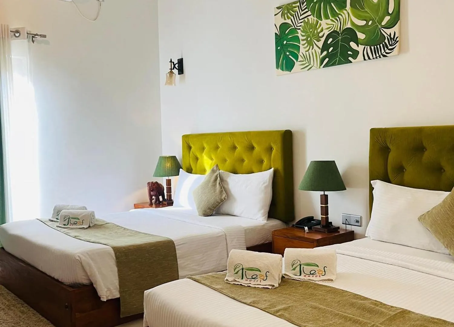 Blue Bird Hotels Negombo